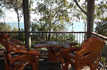 6 Bedroom Fraser Island Houses